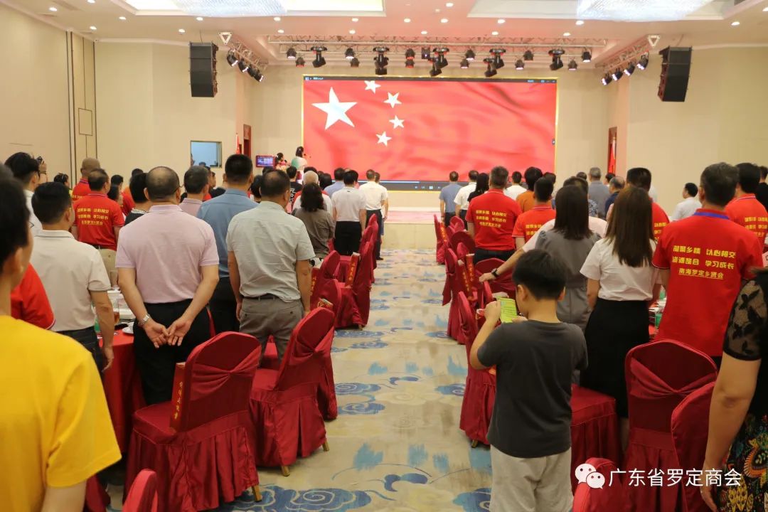 举重冠军何灼强的故事_举重冠军何灼强简历_举重冠军何灼强