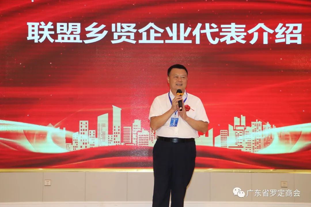 举重冠军何灼强的故事_举重冠军何灼强_举重冠军何灼强简历