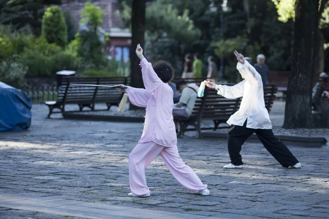 运动的英文_经常运动_运动的好处